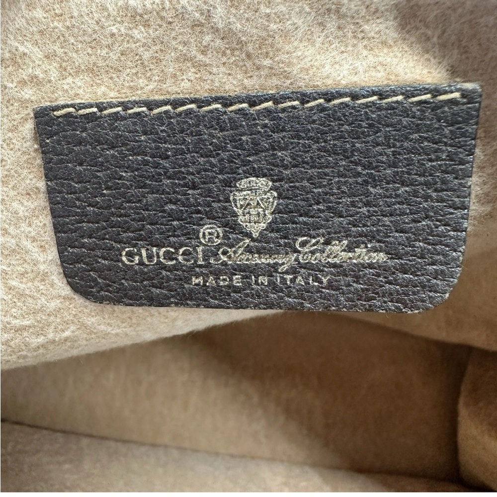 #34. Vintage Gucci Supreme Clutch GG Canvas Bag Authentic - Picture 14 of 14